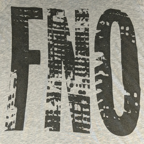 NYC Fashion's Night Out Logo T-shirt - Picture 4 of 6